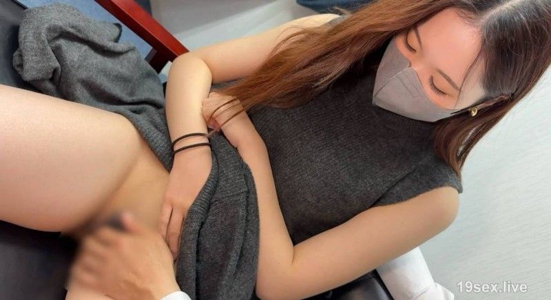 【完全素人&初撮り】耻ずかしがり屋で超可爱いスタイル抜群19歳JD。押しに弱く流されるがまま大量中出しハメ…。特典有り